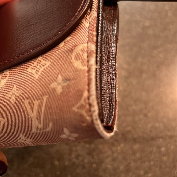 Louis Vuitton Monogram Idylle MM Wallet - Picture 7 of 11